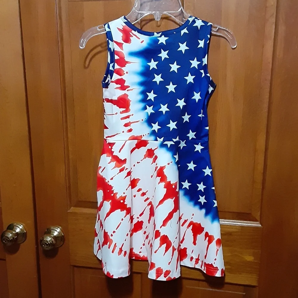 Enliftey patriotic girls